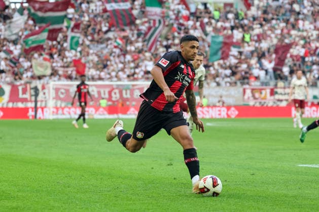 Ezequiel Fernandez (Bayer 04 Leverkusen, 06), GER, FC Augsburg vs. Bayer 04 Leverkusen, Fussball, Bundesliga, 3. Spieltag, Saison 2026 2027, 12.09.2026, DFL DFB REGULATIONS PROHIBIT ANY USE OF PHOTOGRAPHS as IMAGE SEQUENCES and or QUASI-VIDEO, GER, FC Augsburg vs. Bayer 04 Leverkusen, Fussball, Bundesliga, 3. Spieltag, Saison 2026 2027, 12.09.2026 Augsburg *** Ezequiel Fernandez, Bayer 04 Leverkusen, 06, GER, FC Augsburg vs. Bayer 04 Leverkusen, Soccer, Bundesliga, Matchday 3, 2026–2027 Season, September 12, 2026, DFL and DFB regulations prohibit any use of photographs as image sequences and or quasi-video, GER, FC Augsburg vs. Bayer 04 Leverkusen, soccer, Bundesliga, Matchday 3, 2026–2027 season, September 12, 2026, Augsburg Copyright: xEibner-Pressefoto JennixMaulx EP_JML