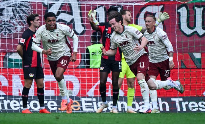 12.09.2026, xemx, Fussball 1.Bundesliga, FC Augsburg - Bayer 04 Leverkusen v.l. Michael Gregoritsch (FC Augsburg) Jubel, Torjubel, celebrate the goal, jubelt ueber das Tor zum 2:1 (DFL DFB REGULATIONS PROHIBIT ANY USE OF PHOTOGRAPHS as IMAGE SEQUENCES and or QUASI-VIDEO) Augsburg *** September 12, 2026, xemx, Soccer, Bundesliga 1, FC Augsburg vs. Bayer 04 Leverkusen – Michael Gregoritsch of FC Augsburg celebrates, Goal celebration, celebrating the goal, celebrating the 2–1 goal DFL DFB REGULATIONS PROHIBIT ANY USE OF PHOTOGRAPHS as IMAGE SEQUENCES and or QUASI-VIDEO Augsburg