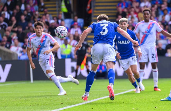 Crystal Palace v Ipswich Town Premier League Leif Davis of Ipswich Town scores his first goal and the team™s second against Crystal Palace during the Premier League match at Selhurst Park, London 12 09 2026 UK Newspapers OUT Copyright: xGraemexWilcocksonx FIL-23935-0058