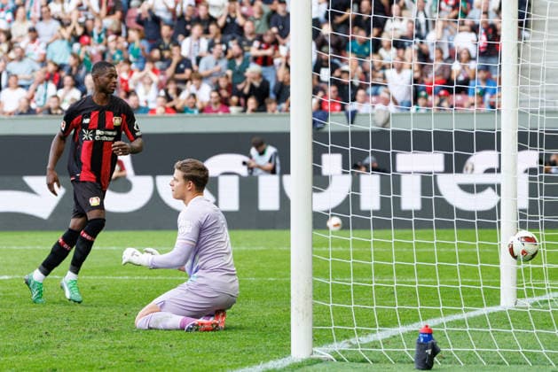 Finn Dahmen (1, FC Augsburg), keinTor beim Spiel zwischen FC Augsburg v Bayer 04 Leverkusen, Fussball, Herren, Bundesliga, 2026 2027, 3.Spieltag am 12.09.2026 in Augsburg, WWK ARENA. DFL and DFB regulations prohibit any use of photographs as image sequences and or quasi-video. Bayern Deutschland *** Finn Dahmen 1, FC Augsburg, no goals in the match between FC Augsburg and Bayer 04 Leverkusen, soccer, men s, Bundesliga, 2026–2027, Matchday 3 on September 12, 2026, in Augsburg, WWK ARENA. DFL and DFB regulations prohibit any use of photographs as image sequences and or quasi-video. Bavaria, Germany