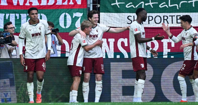 12.09.2026, xemx, Fussball 1.Bundesliga, FC Augsburg - Bayer 04 Leverkusen v.l. Michael Gregoritsch (FC Augsburg) Jubel, Torjubel, celebrate the goal, jubelt ueber das Tor zum 2:1 (DFL DFB REGULATIONS PROHIBIT ANY USE OF PHOTOGRAPHS as IMAGE SEQUENCES and or QUASI-VIDEO) Augsburg *** September 12, 2026, xemx, Soccer, Bundesliga 1, FC Augsburg vs. Bayer 04 Leverkusen – Michael Gregoritsch of FC Augsburg celebrates, Goal celebration, celebrating the goal, celebrating the 2–1 goal DFL DFB REGULATIONS PROHIBIT ANY USE OF PHOTOGRAPHS as IMAGE SEQUENCES and or QUASI-VIDEO Augsburg