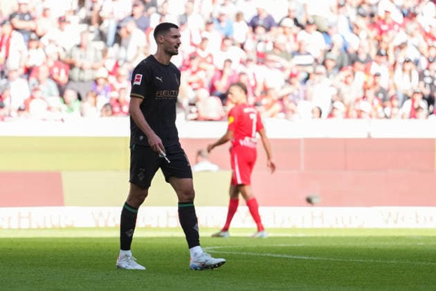 1. Bundesliga: SC Freiburg vs Borussia Mönchengladbach, 12.09.2026 Tim Kleindienst (Borussia Mönchengladbach, 11) auf dem Weg vom Platz nach der Roten Karte 1. Bundesliga: SC Freiburg vs Borussia Mönchengladbach, Europa-Park-Stadion, 12.09.2026 DFB DFL REGULATIONS PROHIBIT ANY USE OF PHOTOGRAPHS AS IMAGE SEQUENCES AND OR QUASI-VIDEO. *** 1 Bundesliga SC Freiburg vs. Borussia Mönchengladbach, September 12, 2026 Tim Kleindienst of Borussia Mönchengladbach, No. 11, on his way off the field after receiving a red card 1 Bundesliga SC Freiburg vs. Borussia Mönchengladbach, Europa-Park Stadium, September 12, 2026 DFB DFL REGULATIONS PROHIBIT ANY USE OF PHOTOGRAPHS AS IMAGE SEQUENCES AND OR QUASI-VIDEO u009D Copyright: xBEAUTIFULxSPORTS Boscox