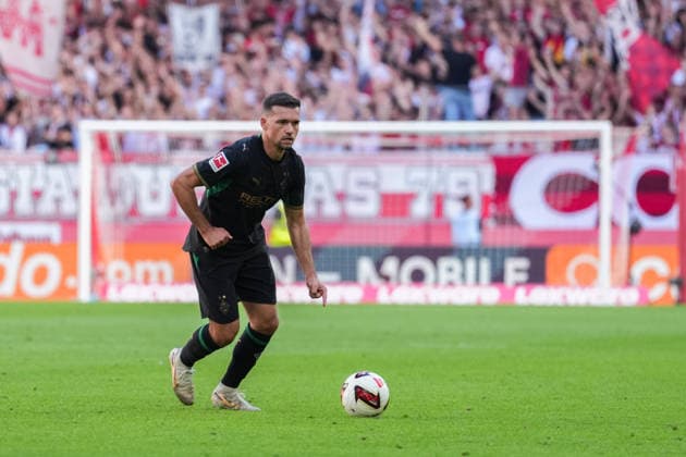 1. Bundesliga: SC Freiburg vs Borussia Mönchengladbach, 12.09.2026 Kevin Stöger (Borussia Mönchengladbach, 7) am Ball 1. Bundesliga: SC Freiburg vs Borussia Mönchengladbach, Europa-Park-Stadion, 12.09.2026 DFB DFL REGULATIONS PROHIBIT ANY USE OF PHOTOGRAPHS AS IMAGE SEQUENCES AND OR QUASI-VIDEO. *** 1 Bundesliga: SC Freiburg vs. Borussia Mönchengladbach, September 12, 2026; Kevin Stöger (Borussia Mönchengladbach), 7 on the ball; 1 Bundesliga: SC Freiburg vs. Borussia Mönchengladbach, Europa-Park Stadium, September 12, 2026 DFB and DFL regulations prohibit any use of photographs as image sequences and or quasi-video. Copyright: xBEAUTIFULxSPORTS Boscox