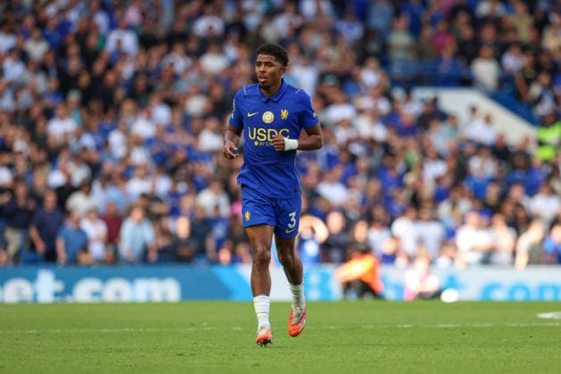 LONDON, ENGLAND, Saturday 12th September 2026: Welsey Fofana of Chelsea running during the Premier League Fixture between Chelsea and Hull City at Stamford Bridge in London, England. (Photo by Alex Ferrelly Sports Press Photo)  Copyright: xAlexxFerrelly SportsxPressxPhotox Sportspressphoto_SPR228678