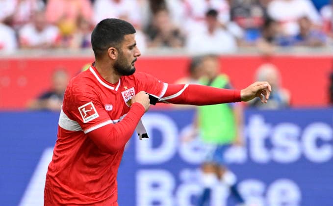 Wechsel Auswechslung Einwechslung Deniz Undav VfB Stuttgart (26) fuer Ermedin Demirovic VfB Stuttgart (09) streift Binde Kapitaensbinde ueber TSG 1899 Hoffenheim vs VfB Stuttgart 12.09.2026 DFL REGULATIONS PROHIBIT ANY USE OF PHOTOGRAPHS AS IMAGE SEQUENCES AND OR QUASI-VIDEO TSG 1899 Hoffenheim vs VfB Stuttgart *** Substitution: Deniz Undav (VfB Stuttgart 26) replaces Ermedin Demirovic (VfB Stuttgart 09) and puts on the captain s armband. TSG 1899 Hoffenheim vs. VfB Stuttgart, September 12, 2026. DFL REGULATIONS PROHIBIT ANY USE OF PHOTOGRAPHS AS IMAGE SEQUENCES AND OR QUASI-VIDEO TSG 1899 Hoffenheim vs. VfB Stuttgart