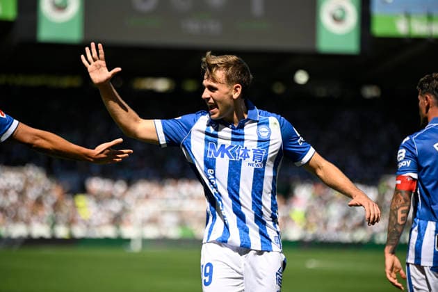 Real Racing Club de Santander v Deportivo Alaves - LaLiga EA Sports 2026 27 Pablo Ibanez of Deportivo Alaves celebrates his team s first goal during the LaLiga EA Sports match between Racing de Santander and Deportivo Alaves at El Sardinero Stadium in Santander, Spain, on September 12, 2026. Santander Cantabria Spain  Copyright: xDavidxFernandezx originalFilename:fern__ndez-racingde260912_npDzJ.jpg