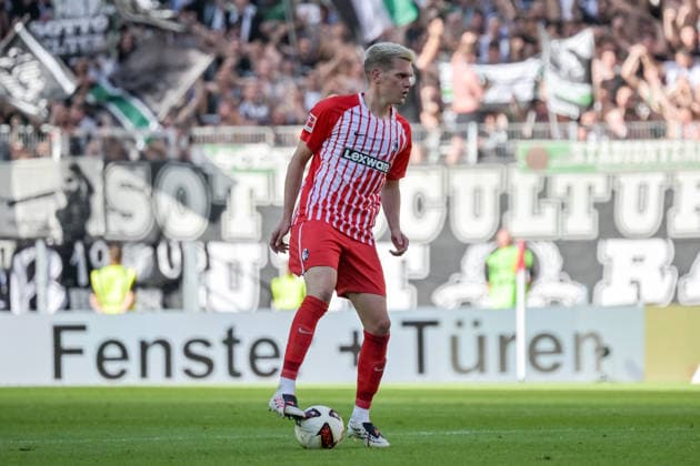 Matthias Ginter (SC Freiburg, 28) mit Ball. GER, SC Freiburg vs Bor. Moenchengladbach, Fussball, Bundesliga, 3. Spieltag, Saison 2026 2027, 12.09.2026 DFL DFB REGULATIONS PROHIBIT ANY USE OF PHOTOGRAPHS AS IMAGE SEQUENCES AND OR QUASI-VIDEO GER, SC Freiburg vs Bor. Moenchengladbach, Fussball, Bundesliga, 3. Spieltag, Saison 2026 2027, 12.09.2026 Freiburg *** Matthias Ginter, SC Freiburg, 28, with the ball (GER), SC Freiburg vs. Borussia Mönchengladbach, Soccer, Bundesliga, Matchday 3, 2026–2027 season, September 12, 2026 DFL DFB regulations prohibit any use of photographs as image sequences and or quasi-video GER, SC Freiburg vs. Borussia Mönchengladbach, soccer, Bundesliga, Matchday 3, 2026–2027 season, September 12, 2026, Freiburg Copyright: xEibner-Pressefotox EP_THS
