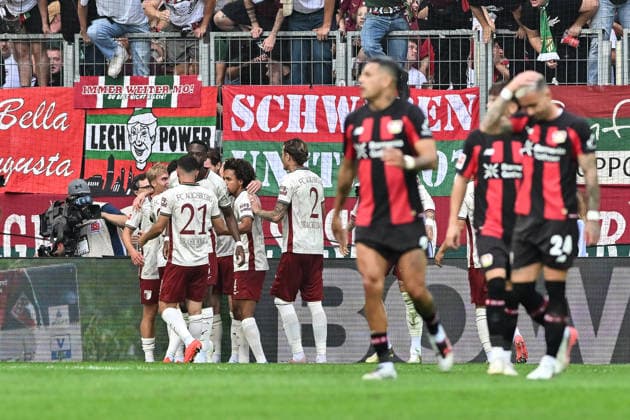 1. Fussball Bundesliga: FC Augsburg - Bayer 04 Leverkusen, 12.09.2026 AUGSBURG, GERMANY; 12. SEPTEMBER: Jubel der Augsburger nach dem Treffer zum 2-1 durch Michael GREGORITSCH (FC Augsburg 11) Tor Torschuetze Freude Happy während dem Match der Bundesliga zwischen dem FC Augsburg und Bayer 04 Leverkusen am 3. Spieltag in der WWK-Arena DFL REGULATIONS PROHIBIT ANY USE OF PHOTOGRAPHS AS IMAGE SEQUENCES AND OR QUASI-VIDEO *** 1 Bundesliga Soccer: FC Augsburg vs. Bayer 04 Leverkusen, September 12, 2026, AUGSBURG, GERMANY September 12: Augsburg fans celebrate after Michael GREGORITSCH scores the 2–1 goal for FC Augsburg. Goal, goal scorer, joy, happy during the Bundesliga match between FC Augsburg and Bayer 04 Leverkusen on Matchday 3 at the WWK Arena DFL REGULATIONS PROHIBIT ANY USE OF PHOTOGRAPHS AS IMAGE SEQUENCES AND OR QUASI-VIDEO Copyright: xBEAUTIFULxSPORTS Goldbergx