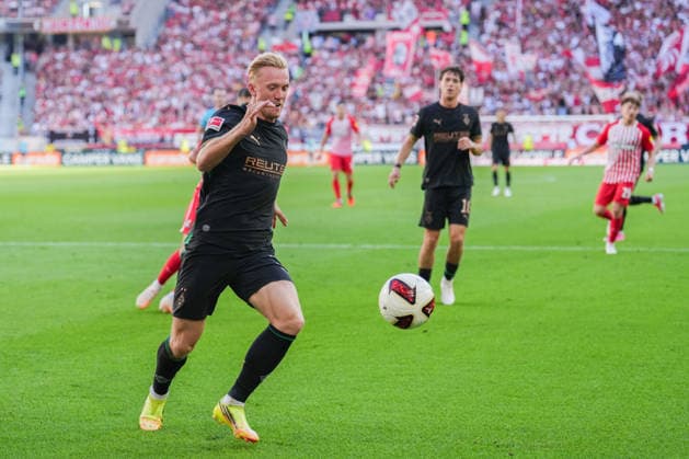 1. Bundesliga: SC Freiburg vs Borussia Mönchengladbach, 12.09.2026 Isac Lidberg (Borussia Mönchengladbach, 3) der den Ball kurz vor der Linie rettet 1. Bundesliga: SC Freiburg vs Borussia Mönchengladbach, Europa-Park-Stadion, 12.09.2026 DFB DFL REGULATIONS PROHIBIT ANY USE OF PHOTOGRAPHS AS IMAGE SEQUENCES AND OR QUASI-VIDEO. *** 1. Bundesliga: SC Freiburg vs. Borussia Mönchengladbach, September 12, 2026—Isac Lidberg of Borussia Mönchengladbach saves the ball just before it crosses the line. 1. Bundesliga: SC Freiburg vs. Borussia Mönchengladbach, Europa-Park Stadium, September 12, 2026 DFB and DFL regulations prohibit any use of photographs as image sequences and or quasi-video. Copyright: xBEAUTIFULxSPORTS Boscox