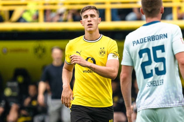 Deutschland: Bundesliga 2026 2027 3. Spieltag, Borussia Dortmund vs. SC Paderborn 07 , Samstag, 12.09.2026 Signal Iduna Park, Nordrhein-Westfalen Nico Schlotterbeck (Borussia Dortmund, 4) Frust Ärger Emotionen Traurig *** Germany Bundesliga 2026–2027, Matchday 3: Borussia Dortmund vs. SC Paderborn 07, Saturday, September 12, 2026, Signal Iduna Park, North Rhine-Westphalia; Nico Schlotterbeck, Borussia Dortmund: 4—frustration, anger, emotions, sadness Copyright: xCelinaxLeiersx