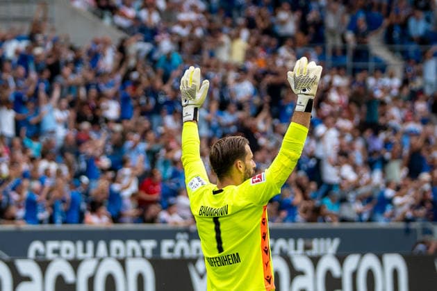 Fussball: 1. Bundesliga, 3. Spieltag, TSG Hoffenheim - VfB Stuttgart am 12.09.2026 in Sinsheim (SNP Arena), Deutschland, Saison 2026 2027: Oliver Baumann (TSG Hoffenheim, 1) Tor Jubel 2:1 Sinsheim SNP Arena Deutschland *** Soccer: Bundesliga 1, Matchday 3, TSG Hoffenheim vs. VfB Stuttgart on September 12, 2026, at the SNP Arena in Sinsheim, Germany, 2026–2027 season; Oliver Baumann (TSG Hoffenheim), 1 goal celebration 2 1 Sinsheim SNP Arena, Germany Copyright: xPhilippxImhofx
