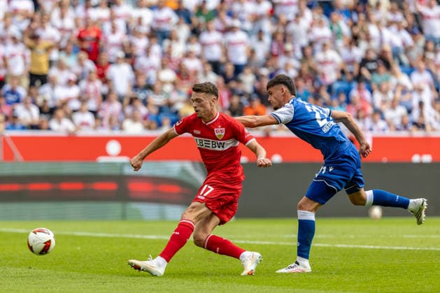 Torchance Dzenan Pejcinovic (VfB Stuttgart, 17) wird von Albian Hajdari (TSG Hoffenheim, 21) gehalten, GER, TSG Hoffenheim vs. VfB Stuttgart, Fussball, 1. Bundesliga, 03. Spieltag, Spielzeit 2026 2027, 12.09.2026, DFL DFB REGULATIONS PROHIBIT ANY USE OF PHOTOGRAPHS AS IMAGE SEQUENCES AND OR QUASI-VIDEO, GER, TSG Hoffenheim vs. VfB Stuttgart, Fussball, 1. Bundesliga, 03. Spieltag, Spielzeit 2026 2027, 12.09.2026 Sinsheim *** Scoring chance by Dzenan Pejcinovic (VfB Stuttgart, 17) saved by Albian Hajdari (TSG Hoffenheim, 21), GER, TSG Hoffenheim vs. VfB Stuttgart, soccer, Bundesliga 1, Matchday 03, 2026–2027 season, September 12, 2026, DFL and DFB regulations prohibit any use of photographs as image sequences and or quasi-video, GER, TSG Hoffenheim vs. VfB Stuttgart, soccer, 1. Bundesliga, Matchday 3, 2026–2027 Season, September 12, 2026, Sinsheim Copyright: xEibner-Pressefoto JanixPlessx EP_JPL