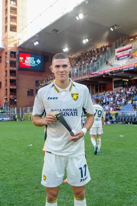 Frosinone s Giorgi Kvernadze Panini Player of the match Serie A Enilive 2026 2027 during the Serie A soccer match between Genoa and Frosinone at the Luigi Ferraris Stadium in Genoa, Italy - Saturday, September 12, 2026. - Soccer .  Copyright: xTanoxPecoraro LaPressex