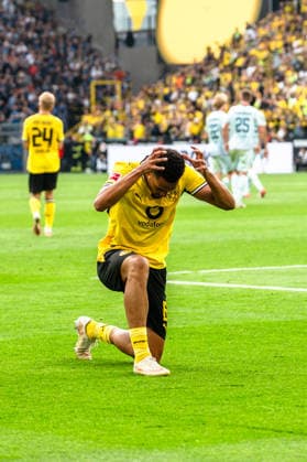 Deutschland: Bundesliga 2026 2027 3. Spieltag, Borussia Dortmund vs. SC Paderborn 07 , Samstag, 12.09.2026 Signal Iduna Park, Nordrhein-Westfalen Tor zum 2:0 durch Felix Nmecha (Borussia Dortmund, 8) Jubel Freude Emotionen Torjubel *** Germany Bundesliga 2026–2027, Matchday 3, Borussia Dortmund vs. SC Paderborn 07, Saturday, September 12, 2026, Signal Iduna Park, North Rhine-Westphalia; 2–0 goal by Felix Nmecha (Borussia Dortmund); 8: Cheering, joy, emotions, goal celebration Copyright: xCelinaxLeiersx