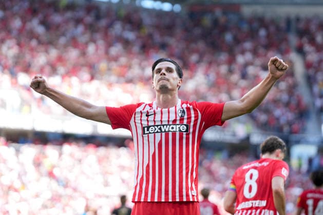 Igor Matanovic (SC Freiburg, 31) Torjubel, Emotionen, Torschuss, Abschluss, Torerfolg, Tor, Treffer , Deutschland, Fussball, 1. Bundesliga, 3.Spieltag, 2026 2027, SC Freiburg vs. Borussia Mönchengladbach, 12.09.2026, Europa-Park Stadion, Freiburg Freiburg Europa-Park Stadion Baden-Württemberg Deutschland *** Igor Matanovic SC Freiburg, 31 goal celebration, emotions, shot on goal, finish, goal scored, goal, hit, Germany, soccer, Bundesliga 1, Matchday 3, 2026–2027, SC Freiburg vs. Borussia Mönchengladbach, September 12, 2026, Europa-Park Stadium, Freiburg, Freiburg, Europa-Park Stadium, Baden-Württemberg, Germany Copyright: xArnexAmbergx