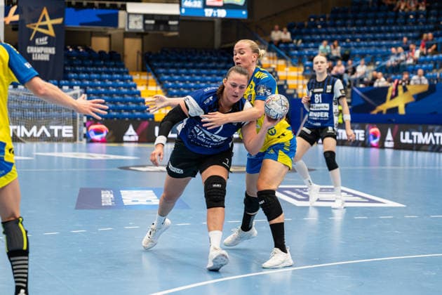 HSG Blomberg-Lippe (GER) vs. Storhamar Handball Elite (NOR), Handball, EHF Champions League Women, Gruppenphase, 12.9.2026, Saision 2026 2027, Lemgo Diana Magnusdottir (HSG Blomberg-Lippe, 07) im Zweikampf Lemgo Phoenix Contact Arena Deutschland