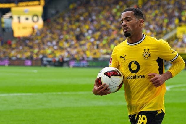 Ethan Nwaneri (Borussia Dortmund, 18) GER, Borussia Dortmund vs SC Paderborn 07, 1. Bundesliga, 3. Spieltag, Saison 2026-27, Signal Iduna Park, Dortmund, 12.09.2026 DFL REGULATIONS PROHIBIT ANY USE OF PHOTOGRAPHS AS IMAGE SEQUENCES AND OR QUASI-VIDEO GER, Borussia Dortmund vs SC Paderborn 07, 1. Bundesliga, 3. Spieltag, Saison 2026-27, 12.09.2026 Dortmund *** Ethan Nwaneri, Borussia Dortmund, 18, GER, Borussia Dortmund vs. SC Paderborn 07, 1st Bundesliga, Matchday 3, 2026–27 Season, Signal Iduna Park, Dortmund, September 12, 2026. DFL regulations prohibit any use of photographs as image sequences and or quasi-video. GER, Borussia Dortmund vs. SC Paderborn 07, Bundesliga 1, Matchday 3, 2026–27 season, September 12, 2026, Dortmund Copyright: xEibner-Pressefoto ScottxColemanx EP_SCN