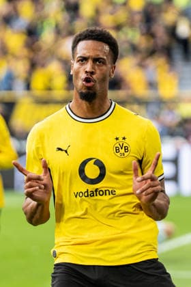 12.09.2026, GER, Bundesliga, 3. Spieltag, Saison 2026 2027 - BV Borussia Dortmund vs. SC Paderborn Torjubel Jubel ueber das Tor zum 2:0 durch Felix Nmecha (Borussia Dortmund, 8) Dortmund Signal Iduna Park Dortmund Deutschland *** September 12, 2026, GER, Bundesliga, Matchday 3, 2026–2027 Season, BV Borussia Dortmund vs. SC Paderborn, Goal Celebration: Cheers for Felix Nmecha s goal that made it 2–0 for Borussia Dortmund, 8, Signal Iduna Park, Dortmund, Germany Copyright: xnordphotoxGmbHx xChristianxSchulzex