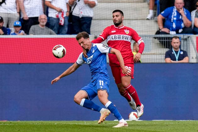 v.li.: Fisnik Asllani (Hoffenheim, 11), Deniz Undav (VfB, 26), Zweikampf, Spielszene, Duell, duel, tackle, tackling, Dynamik, Action, Aktion, 12.09.2026, Sinsheim (Deutschland), Fussball, Bundesliga, TSG 1899 Hoffenheim - VfB Stuttgart, DFB DFL REGULATIONS PROHIBIT ANY USE OF PHOTOGRAPHS AS IMAGE SEQUENCES AND OR QUASI-VIDEO. *** v li Fisnik Asllani Hoffenheim, 11, Deniz Undav VfB, 26, tackle, game scene, duel, tackle, tackling, dynamic, action, 12 09 2026, Sinsheim, Germany, soccer, Bundesliga, TSG 1899 Hoffenheim vs. VfB Stuttgart, DFB and DFL regulations prohibit any use of photographs as image sequences and or quasi-video xozx