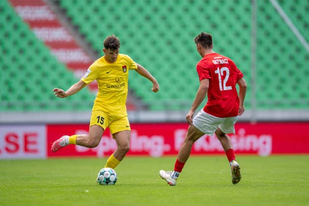 Antonis Aidonis (SG Sonnenhof Großaspach, 15) gegen Eryk Grzywacz (TSV Havelse, 12), TSV Havelse vs. SG Sonnenhof Großaspach, Fussball, 3. Liga, 5. Spieltag, 06.09.2026, DFB regulations prohibit any use of photographs as image sequences and or quasi-video Hannover Niedersachsen Deutschland