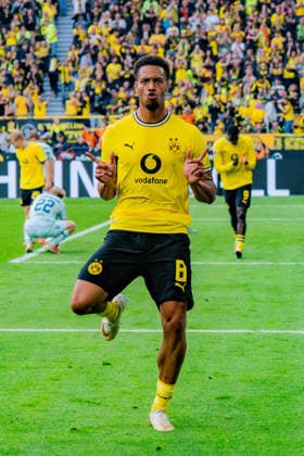 1. Bundesliga, 3. Spieltag, Borussia Dortmund vs. SC Paderborn 07 am 12.09.2026 Tor zum 2:0 durch Felix Nmecha *** Bundesliga 1, Matchday 3, Borussia Dortmund vs. SC Paderborn 07 on September 12, 2026; Felix Nmecha scored the goal to make it 2–0 Copyright: xBahhoxKarax