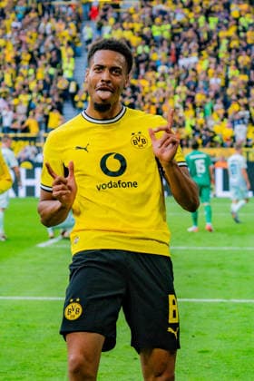1. Bundesliga, 3. Spieltag, Borussia Dortmund vs. SC Paderborn 07 am 12.09.2026 Tor zum 2:0 durch Felix Nmecha *** Bundesliga 1, Matchday 3, Borussia Dortmund vs. SC Paderborn 07 on September 12, 2026; Felix Nmecha scores the goal to make it 2–0 Copyright: xBahhoxKarax