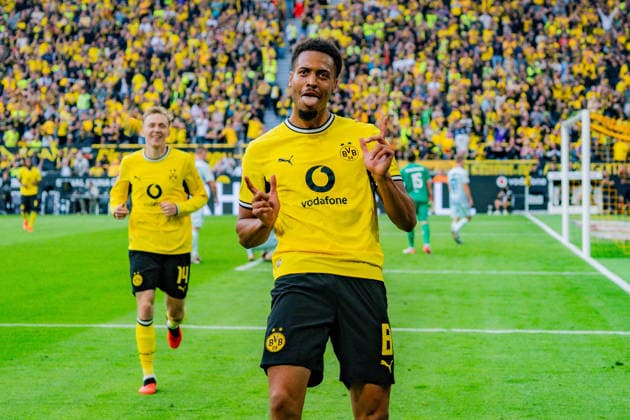 1. Bundesliga, 3. Spieltag, Borussia Dortmund vs. SC Paderborn 07 am 12.09.2026 Tor zum 2:0 durch Felix Nmecha *** Bundesliga 1, Matchday 3, Borussia Dortmund vs. SC Paderborn 07 on September 12, 2026; Felix Nmecha scores the goal to make it 2–0 Copyright: xBahhoxKarax