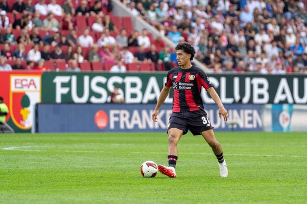 Ibrahim Maza (30 Leverkusen) in Aktion beim Bundesligaspiel FC Augsburg - Bayer 04 Leverkusen am 12.09.2026. Augsburg WWK Arena Bayern Deutschland *** Ibrahim Maza, 30, of Leverkusen in action during the Bundesliga match between FC Augsburg and Bayer 04 Leverkusen on September 12, 2026, at the WWK Arena in Augsburg, Bavaria, Germany