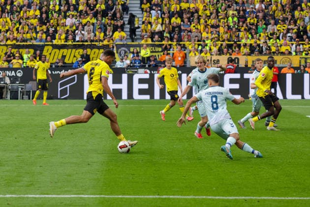 12.09.2026, xgrfx, Fussball 1.Bundesliga, Borussia Dortmund - SC Paderborn 07 v.l. Tor, Felix Nmecha zum 2:0 (Borussia Dortmund) (DFL DFB REGULATIONS PROHIBIT ANY USE OF PHOTOGRAPHS as IMAGE SEQUENCES and or QUASI-VIDEO) Dortmund *** September 12, 2026, xgrfx, Soccer, Bundesliga 1, Borussia Dortmund vs. SC Paderborn 07, goal, Felix Nmecha makes it 2–0 for Borussia Dortmund. DFL and DFB regulations prohibit any use of photographs as image sequences and or quasi-video. Dortmund