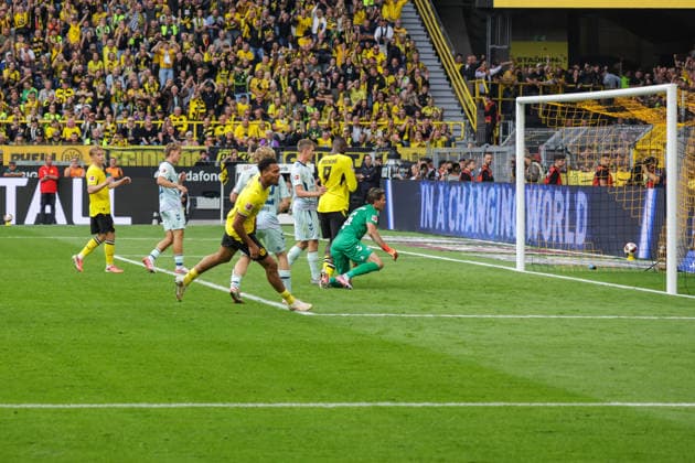 12.09.2026, xgrfx, Fussball 1.Bundesliga, Borussia Dortmund - SC Paderborn 07 v.l. Tor, Felix Nmecha zum 2:0 (Borussia Dortmund) (DFL DFB REGULATIONS PROHIBIT ANY USE OF PHOTOGRAPHS as IMAGE SEQUENCES and or QUASI-VIDEO) Dortmund *** September 12, 2026, xgrfx, Soccer, Bundesliga 1, Borussia Dortmund vs. SC Paderborn 07, goal, Felix Nmecha makes it 2–0 for Borussia Dortmund. DFL and DFB regulations prohibit any use of photographs as image sequences and or quasi-video. Dortmund