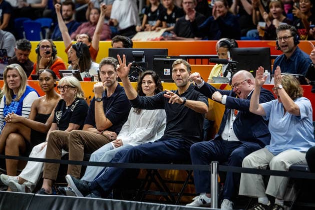 Basketball Berlin 12.09.2026 FIBA Women™s Basketball World Cup Germany 2026 Halbfinale Semifinal Frankreich (FRA) - Deutschland (GER) Pau Gasol Sue Bird Dirk Nowitzki Ingo Weiss