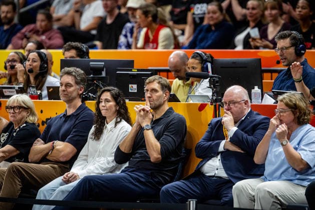 Basketball Berlin 12.09.2026 FIBA Women™s Basketball World Cup Germany 2026 Halbfinale Semifinal Frankreich (FRA) - Deutschland (GER) Pau Gasol Sue Bird Dirk Nowitzki Ingo Weiss