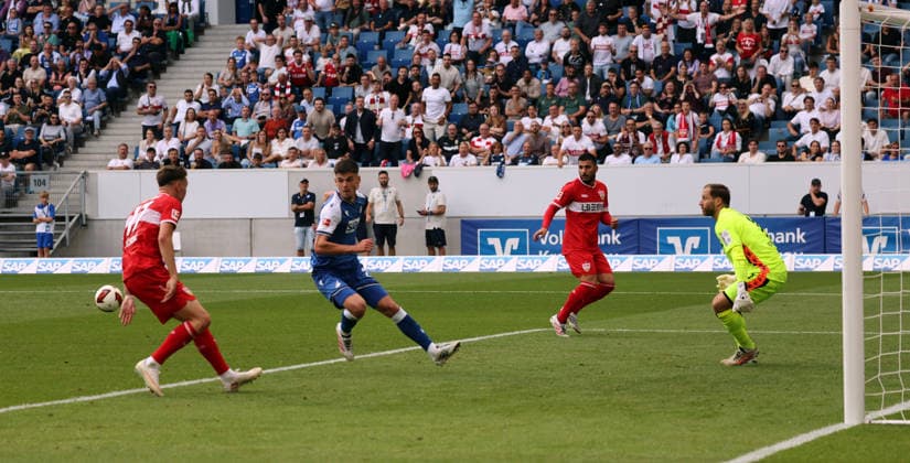 12.09.26 TSG 1899 Hoffenheim - VfB Stuttgart Deutschland, Sinsheim, 12.09.2026, Fussball, Bundesliga, Saison 2026 2027, TSG 1899 Hoffenheim - VfB Stuttgart: v.l. Dzenan Pejcinovic (VfB Stuttgart), Albian Hajdari (TSG 1899 Hoffenheim), Deniz Undav (VfB Stuttgart), Oliver Baumann (TSG 1899 Hoffenheim). *** September 12, 2026 TSG 1899 Hoffenheim vs. VfB Stuttgart Germany, Sinsheim, September 12, 2026, Soccer, Bundesliga, 2026–2027 Season, TSG 1899 Hoffenheim vs. VfB Stuttgart: from left, Dzenan Pejcinovic (VfB Stuttgart), Albian Hajdari (TSG 1899 Hoffenheim), Deniz Undav (VfB Stuttgart), Oliver Baumann (TSG 1899 Hoffenheim)