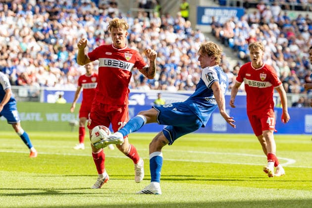 Zweikampf Wouter Burger (TSG Hoffenheim, 18) Finn Jeltsch (VfB Stuttgart, 29) dahinter Yanik Noah Spalt (VfB Stuttgart, 47), GER, TSG Hoffenheim vs. VfB Stuttgart, Fussball, 1. Bundesliga, 03. Spieltag, Spielzeit 2026 2027, 12.09.2026, DFL DFB REGULATIONS PROHIBIT ANY USE OF PHOTOGRAPHS AS IMAGE SEQUENCES AND OR QUASI-VIDEO, GER, TSG Hoffenheim vs. VfB Stuttgart, Fussball, 1. Bundesliga, 03. Spieltag, Spielzeit 2026 2027, 12.09.2026 Sinsheim *** Tackle: Wouter Burger (TSG Hoffenheim), 18; Finn Jeltsch (VfB Stuttgart), 29; Yanik Noah Spalt (VfB Stuttgart) behind them, 47; GER; TSG Hoffenheim vs. VfB Stuttgart; Soccer; 1. Bundesliga; Matchday 03, 2026–2027 season, September 12, 2026, DFL and DFB regulations prohibit any use of photographs as image sequences and or quasi-video, GER, TSG Hoffenheim vs. VfB Stuttgart, Soccer, Bundesliga 1, Matchday 3, 2026–2027 Season, September 12, 2026, Sinsheim Copyright: xEibner-Pressefoto JanixPlessx EP_JPL