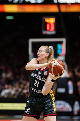 FIBA Women™s Basketball World Cup 2026: Frankreich vs. Deutschland, 12.09.2026 Marie Gülich (Deutschland, 21); Basketball, FIBA Women™s Basketball World Cup 2026, Final Phase, Halbfinale: Frankreich vs. Deutschland am 12.09.2026 in der Uber Arena, Berlin Copyright: xBEAUTIFULxSPORTS Tonhäuserx