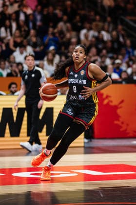 FIBA Women™s Basketball World Cup 2026: Frankreich vs. Deutschland, 12.09.2026 Nyara Sabally (Deutschland, 8); Basketball, FIBA Women™s Basketball World Cup 2026, Final Phase, Halbfinale: Frankreich vs. Deutschland am 12.09.2026 in der Uber Arena, Berlin Copyright: xBEAUTIFULxSPORTS Tonhäuserx