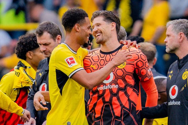 1. Bundesliga, 3. Spieltag, Borussia Dortmund vs. SC Paderborn 07 am 12.09.2026 Felix Nmecha Gregor Kobel *** Bundesliga 1, Matchday 3, Borussia Dortmund vs. SC Paderborn 07 on September 12, 2026 Felix Nmecha Gregor Kobel Copyright: xBahhoxKarax