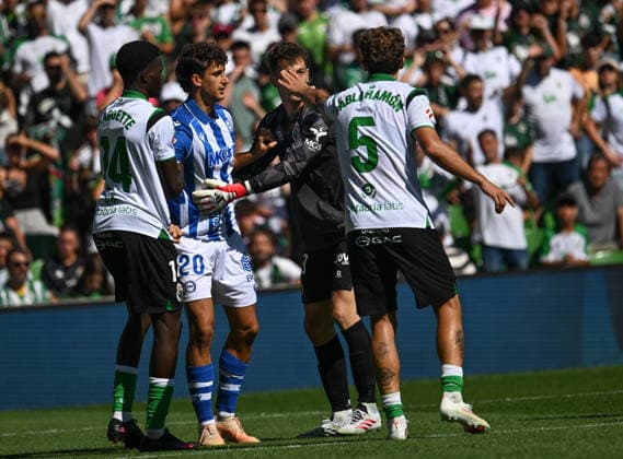 ESP: LaLiga EA Sports Racing Santander v Deportivo Alaves Aitor Manas of Alaves during LaLiga EA Sports between Racing Santander v Deportivo Alaves played at Campos de de El Sardinero Stadium in Cantabria on September 12, 2026 in Spain Spain Futbol Copyright: xAgenciaxLOFx