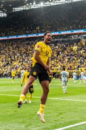 Deutschland: Bundesliga 2026 2027 3. Spieltag, Borussia Dortmund vs. SC Paderborn 07 , Samstag, 12.09.2026 Signal Iduna Park, Nordrhein-Westfalen Tor zum 3:0 durch Felix Nmecha (Borussia Dortmund, 8) Jubel Freude Emotionen Torjubel *** Germany Bundesliga 2026–2027, Matchday 3, Borussia Dortmund vs. SC Paderborn 07, Saturday, September 12, 2026, Signal Iduna Park, North Rhine-Westphalia. Goal to make it 3–0 by Felix Nmecha for Borussia Dortmund, 8: Cheering, joy, emotions, goal celebration Copyright: xCelinaxLeiersx