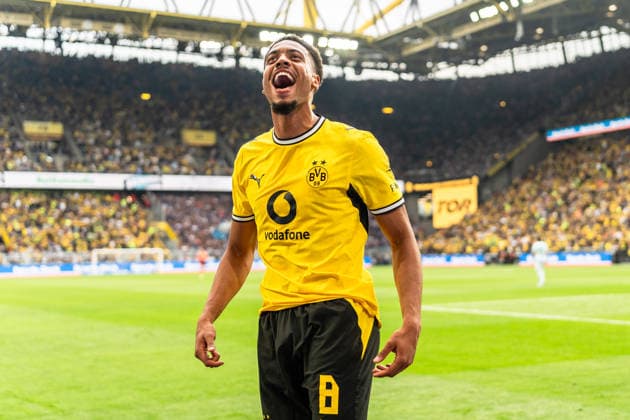 Deutschland: Bundesliga 2026 2027 3. Spieltag, Borussia Dortmund vs. SC Paderborn 07 , Samstag, 12.09.2026 Signal Iduna Park, Nordrhein-Westfalen Tor zum 3:0 durch Felix Nmecha (Borussia Dortmund, 8) Jubel Freude Emotionen Torjubel *** Germany Bundesliga 2026–2027, Matchday 3, Borussia Dortmund vs. SC Paderborn 07, Saturday, September 12, 2026, Signal Iduna Park, North Rhine-Westphalia. Goal to make it 3–0 by Felix Nmecha for Borussia Dortmund, 8: Cheering, joy, emotions, goal celebration Copyright: xCelinaxLeiersx