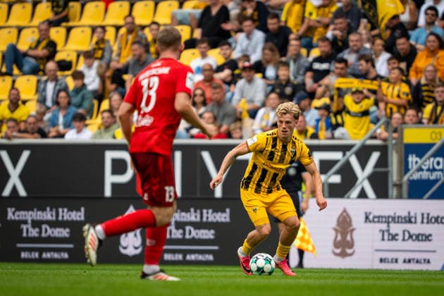 Jonas Oehmichen (Alemannia Aachen, 44) TSV Alemannia Aachen vs. SSV Jahn Regensburg, Fussball, 3. Liga, 5. Spieltag, Saison 2026 2027, 12.09.2026 DFB REGULATIONS PROHIBIT ANY USE OF PHOTOGRAPHS AS IMAGE SEQUENCES AND OR QUASI-VIDEO TSV Alemannia Aachen vs. SSV Jahn Regensburg, Fussball, 3. Liga, 5. Spieltag, Saison 2026 2027, 12.09.2026 Aachen Copyright: xEibner-Pressefoto J.xDerondeaux EP_JDU