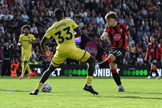 Bournemouth v Brentford Premier League Ben Gannon-Doak of Bournemouth shoots during the Premier League match at the Vitality Stadium, Bournemouth 12 09 2026 UK Newspapers OUT Copyright: xJeremyxLandeyx FIL-23934-0048
