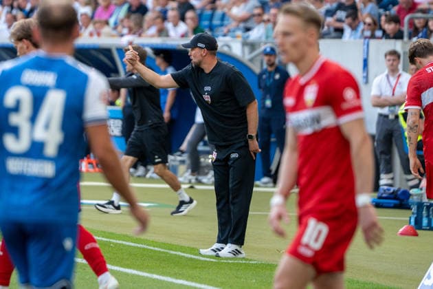 Fussball: 1. Bundesliga, 3. Spieltag, TSG Hoffenheim - VfB Stuttgart am 12.09.2026 in Sinsheim (SNP Arena), Deutschland, Saison 2026 2027: Sebastian Hoeneß (Trainer, VfB Stuttgart) Sinsheim SNP Arena Deutschland *** Soccer, Bundesliga 1, Matchday 3, TSG Hoffenheim vs. VfB Stuttgart on September 12, 2026, at the SNP Arena in Sinsheim, Germany, 2026–2027 season. Sebastian Hoeneß, Head Coach, VfB Stuttgart, SNP Arena, Sinsheim, Germany Copyright: xPhilippxImhofx
