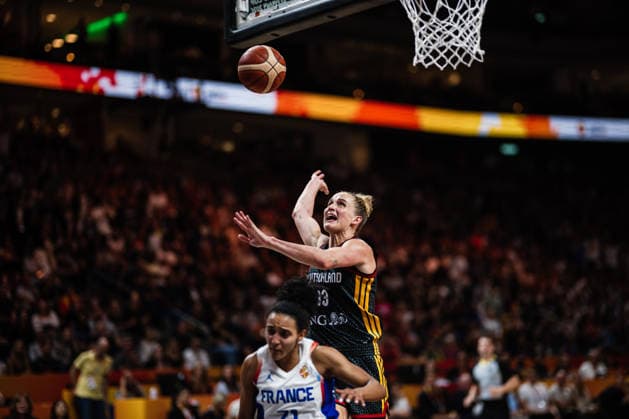 FIBA Women™s Basketball World Cup 2026: Frankreich vs. Deutschland, 12.09.2026 Leonie Fiebich (Deutschland, 13), Leila Lacan (Frankreich, 71); Basketball, FIBA Women™s Basketball World Cup 2026, Final Phase, Halbfinale: Frankreich vs. Deutschland am 12.09.2026 in der Uber Arena, Berlin Copyright: xBEAUTIFULxSPORTS Tonhäuserx