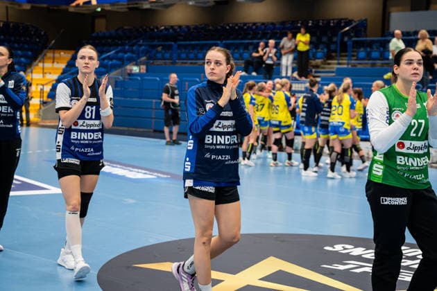 HSG Blomberg-Lippe (GER) vs. Storhamar Handball Elite (NOR), Handball, EHF Champions League Women, Gruppenphase, 12.9.2026, Saision 2026 2027, Lemgo Isabelle Axmann (HSG Blomberg-Lippe, 11) bedankt sich bei den Fans Lemgo Phoenix Contact Arena Deutschland
