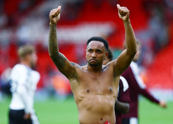 Kenny Tete of Fulham thanks the fans at the end of the match Liverpool v Fulham, Premier League, Football, Football, Anfield, Liverpool, UK - 12 Sep 2026Liverpool Anfield United Kingdom EDITORIAL USE ONLY No use with unauthorised audio, video, data, fixture lists, club league logos or live services. Online in-match use limited to 120 images, no video emulation. No use in betting, games or single club league player publications.  Copyright: xMattxWest Shutterstockx 17144551bo