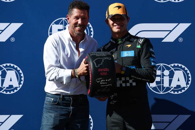Lando Norris of Great Britain and McLaren and Diego Simeone , Qualifying, F1 Grand Prix of Spain, am 12. September 2026 in Madrid, Spain. (Foto von Diogo Cardoso DeFodi Images) Lando Norris of Great Britain and McLaren and Diego Simeone , Qualifying, F1 Grand Prix of Spain, Madring on September 12, 2026 in Madrid, Spain. (Photo by Diogo Cardoso DeFodi Images) - *** Lando Norris of Great Britain and McLaren and Diego Simeone, Qualifying, F1 Grand Prix of Spain, on September 12, 2026, in Madrid, Spain. Photo by Diogo Cardoso, DeFodi Images. Lando Norris of Great Britain and McLaren and Diego Simeone, Qualifying, F1 Spanish Grand Prix, Madrid, September 12, 2026, in Madrid, Spain. Photo by Diogo Cardoso, DeFodi Images