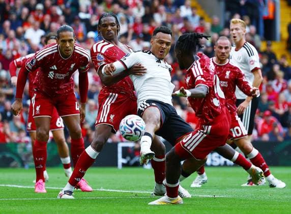 Rodrigo Muniz of Fulham and Jeremy Jacquet of Liverpool Liverpool v Fulham, Premier League, Football, Football, Anfield, Liverpool, UK - 12 Sep 2026Liverpool Anfield United Kingdom EDITORIAL USE ONLY No use with unauthorised audio, video, data, fixture lists, club league logos or live services. Online in-match use limited to 120 images, no video emulation. No use in betting, games or single club league player publications.  Copyright: xMattxWest Shutterstockx 17144551bz