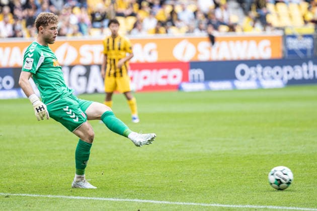 Dritte Liga, Alemannia Aachen vs. SSV Jahn Regensburg, 12.09.2026 Hannes Hermann (SSV Jahn Regensburg 1) -- DFL REGULATIONS PROHIBIT ANY USE OF PHOTOGRAPHS AS IMAGE SEQUENCES AND OR Q‹UASI-VIDEO. - Dritte Liga, Alemannia Aachen vs. SSV Jahn Regensburg, 12.09.2026, Tivoli, Aachen Copyright: xBEAUTIFULxSPORTS Derixx