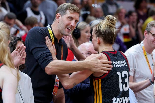 Dirk Nowitzki und Leonie Fiebich (Germany) hugh each other during the FIBA Women s Basketball World Cup Germany 2026 semifinals match between France and Germany at Berlin Arena on September 12, 2026 in Berlin, Germany. (Photo by Marco Steinbrenner DeFodi Images) -